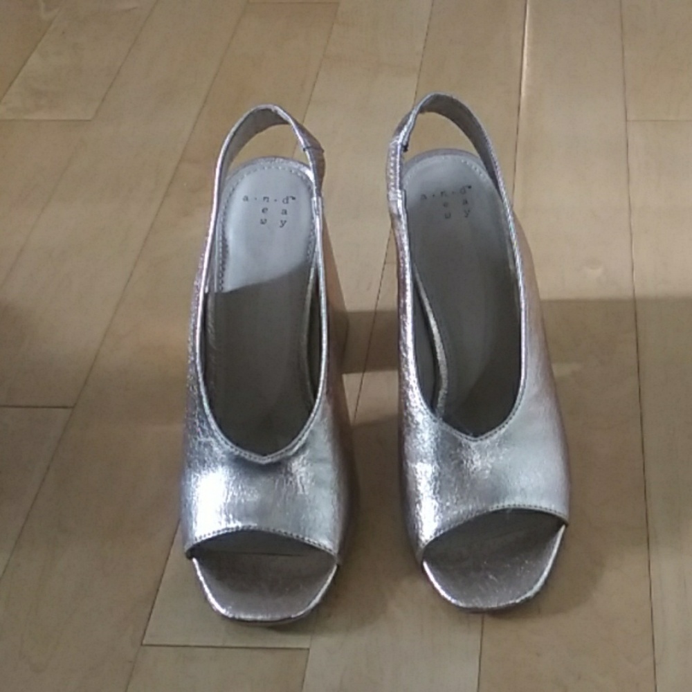 Sandals light rose gold sandals block heel